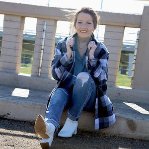 Meet your Posher, Abbi